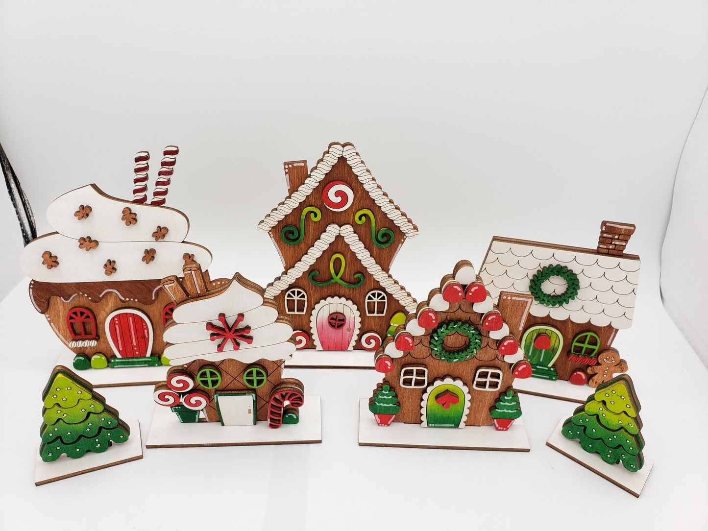 PAINTED - Mini Gingerbread Houses