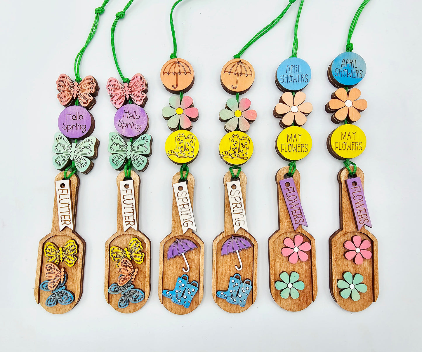 Spring Scoop Ornament Tag