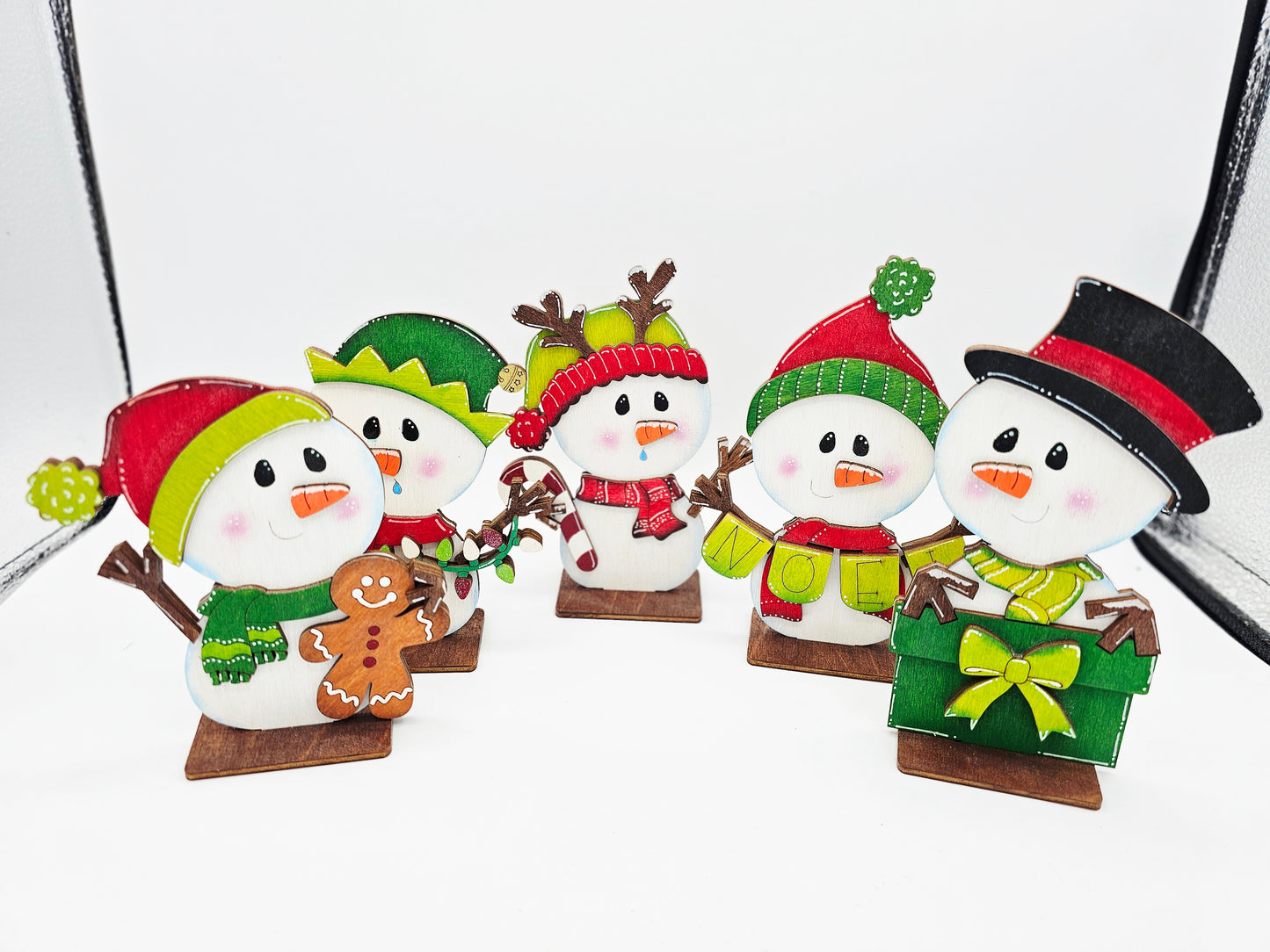 PAINTED - Christmas Snowman Sitters x5