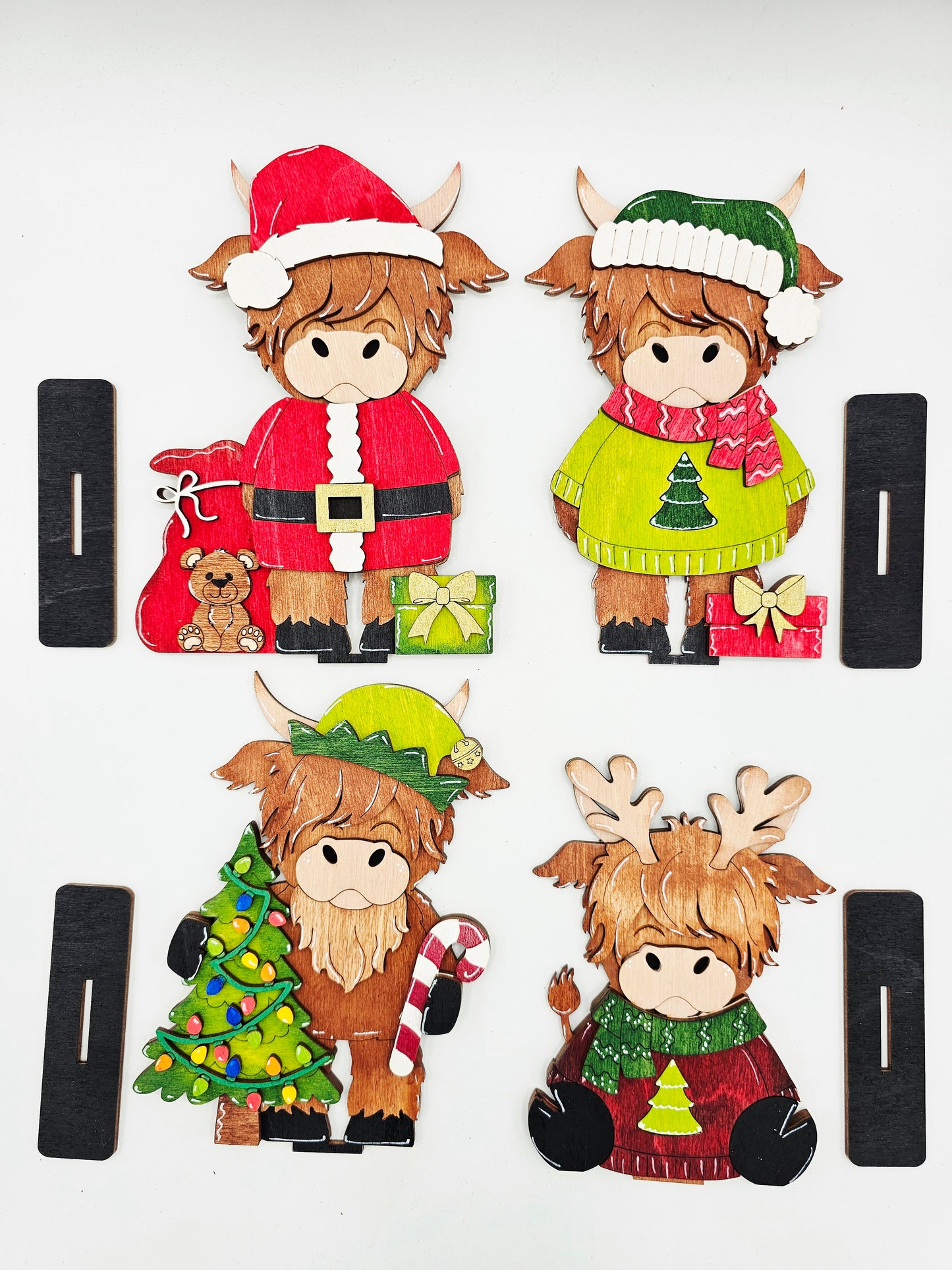 Christmas Highland Cow Sitters x4