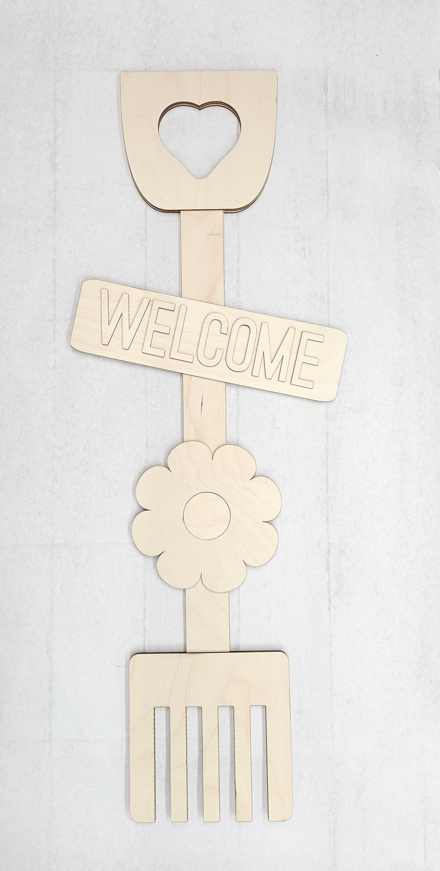 Pitchfork Welcome Leaner