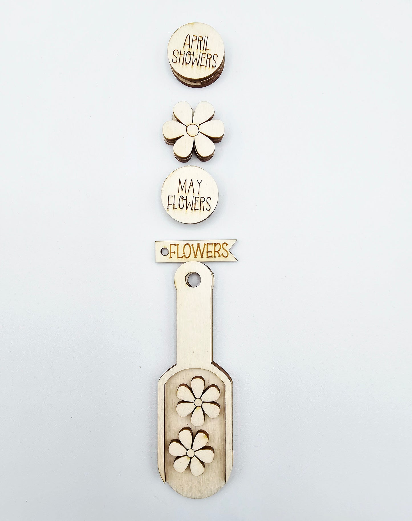 Spring Scoop Ornament Tag