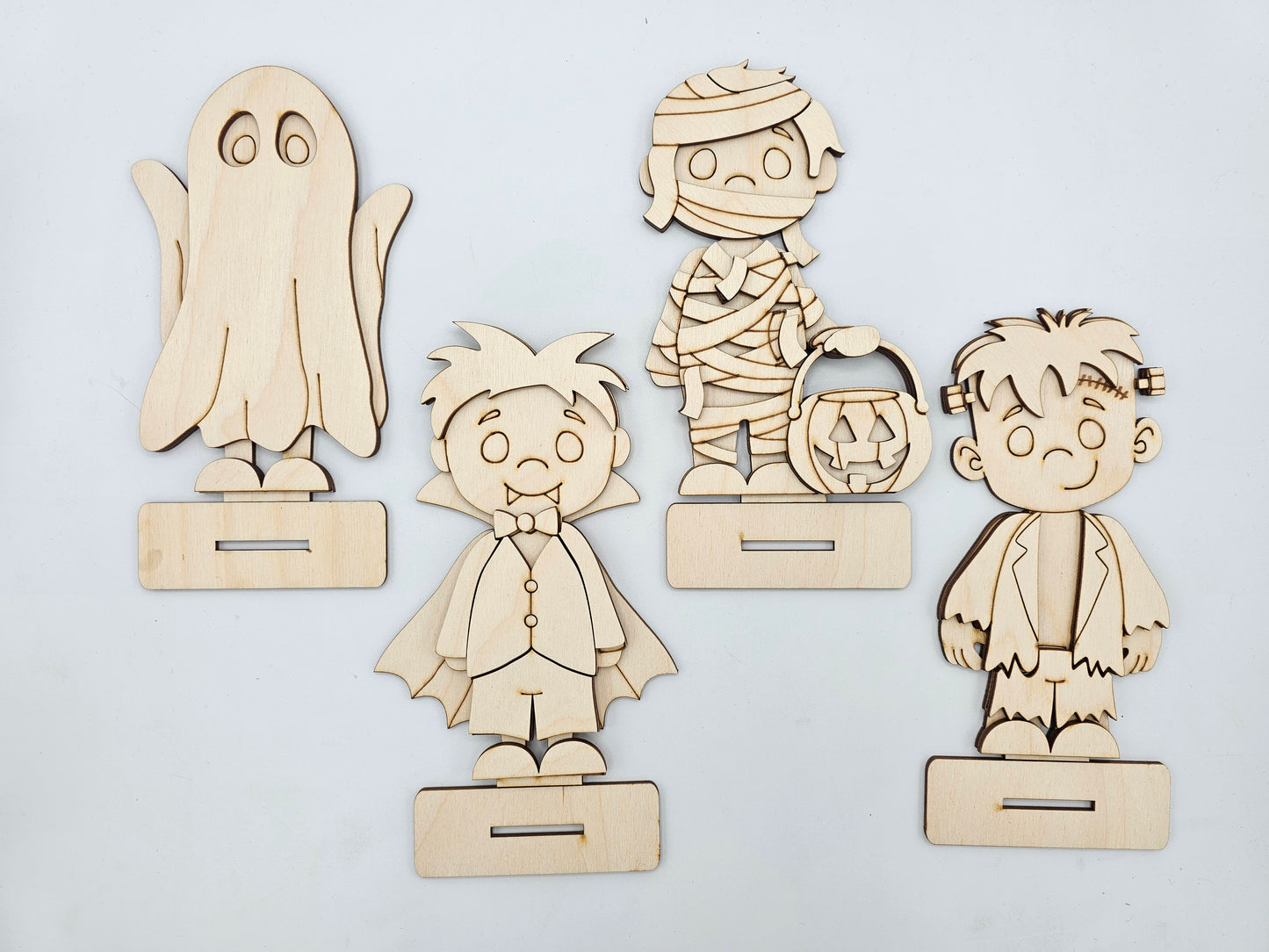 Halloween Costume Boy Sitters x4