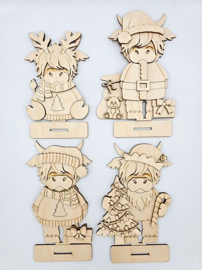 Christmas Highland Cow Sitters x4